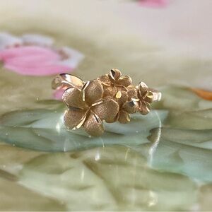 14kt Gold Hawaii Floral Plumeria Bouquet Ring